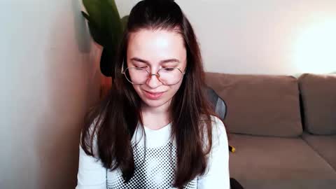 Snapshot of care_sensual chatting on 11.21.25 Mary online show from 11.21.25