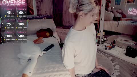 NONA    follow online show from 01.09.26