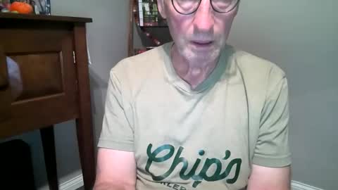 Caressluving online show from 10.20.25