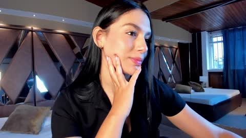 Carina online show from 12.28.24