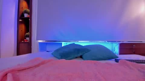 Carina online show from 03.12.25