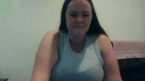 carinabro10 online show from 09.28.25