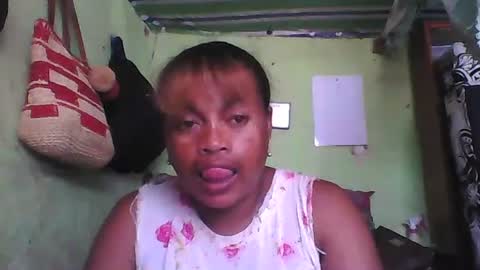 carinesexy69 online show from 12.13.24