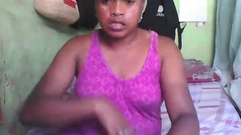 carinesexy69 online show from 12.15.24