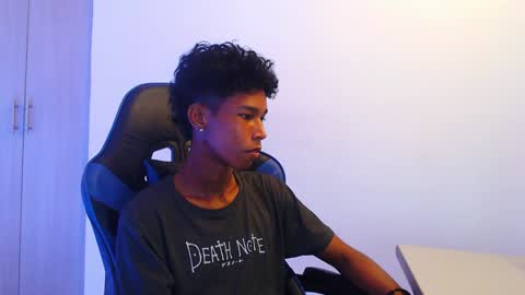 Snapshot of carl_sex_ chatting on 12.07.24 carl_sex_ online show from 12.07.24