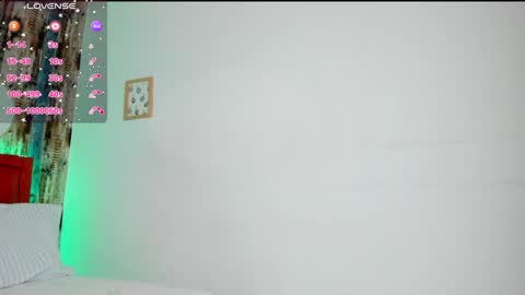 Snapshot of carla_adamss chatting on 02.01.25 Carla online show from 02.01.25