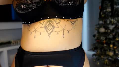 carla_secretary online show from 12.04.25