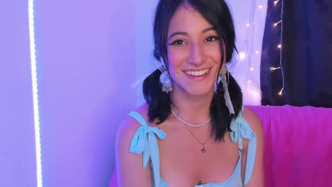 Snapshot of carla_smith__ chatting on 12.04.24 Carla online show from 12.04.24