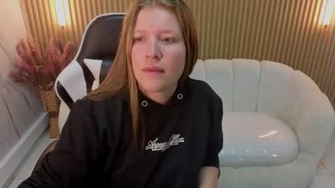 Snapshot of carla_tp chatting on 11.14.25 Carla online show from 11.14.25