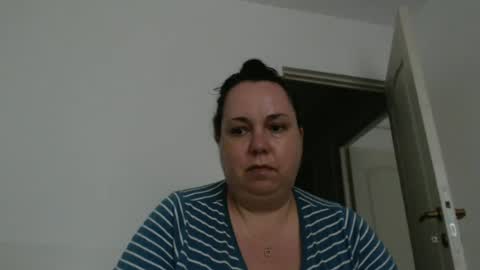 Snapshot of carlaruth chatting on 06.12.26 Carlaruth online show from 06.12.26