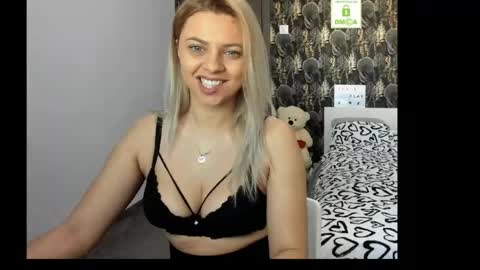 Snapshot of carlastacefun chatting on 04.27.26 CarlaStaceFun online show from 04.27.26