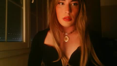 Snapshot of carlasucker chatting on 10.16.25 carlasucker online show from 10.16.25