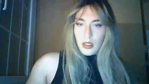 Snapshot of carlasucker chatting on 11.18.25 carlasucker online show from 11.18.25