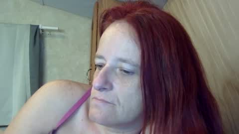 Snapshot of carleeswoman08 chatting on 12.06.24 carleeswoman08 online show from 12.06.24