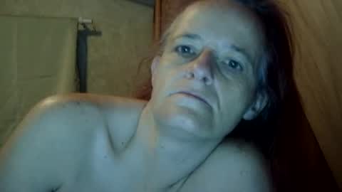 Snapshot of carleeswoman08 chatting on 12.24.24 carleeswoman08 online show from 12.24.24