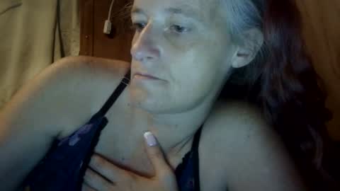 Snapshot of carleeswoman08 chatting on 09.25.25 carleeswoman08 online show from 09.25.25