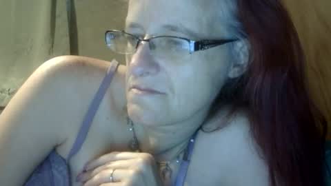 Snapshot of carleeswoman08 chatting on 03.27.26 carleeswoman08 online show from 03.27.26