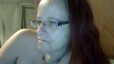 Snapshot of carleeswoman08 chatting on 04.20.26 carleeswoman08 online show from 04.20.26