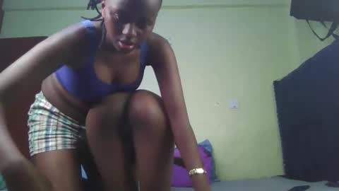 Snapshot of carlex_ chatting on 10.06.25 carlex_ online show from 10.06.25