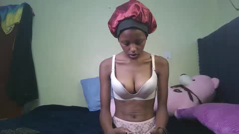 Snapshot of carlex_ chatting on 10.25.25 carlex_ online show from 10.25.25