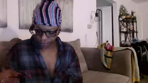 Snapshot of carliecreams chatting on 02.07.26 Carlie online show from 02.07.26