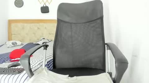 carlossmi01 online show from 09.26.25
