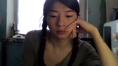 CarlyJoy online show from 02.26.25