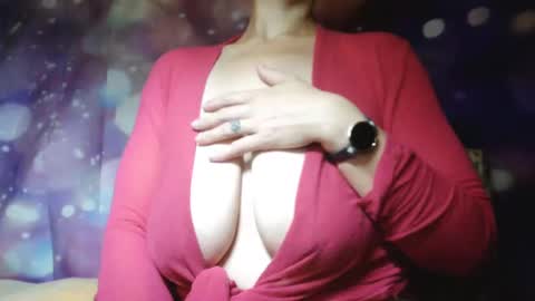 Carly Smiles online show from 10.08.25