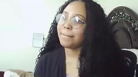 Snapshot of carmellovekisses chatting on 02.10.26 CARAMEL xoxo online show from 02.10.26
