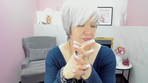 Snapshot of carmensoft chatting on 12.11.24 Carmen online show from 12.11.24