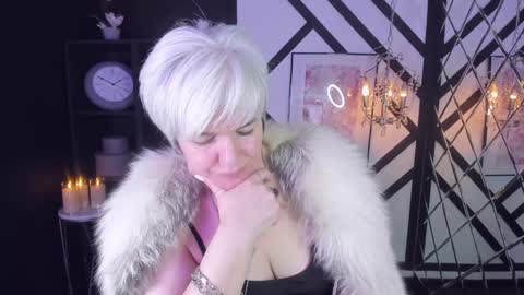 Snapshot of carmensoft chatting on 12.25.24 Carmen online show from 12.25.24