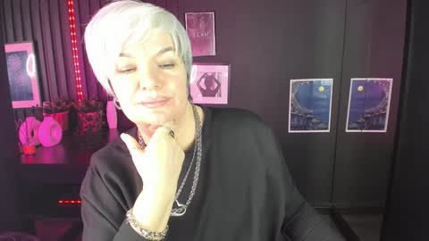 Snapshot of carmensoft chatting on 01.04.25 Carmen online show from 01.04.25