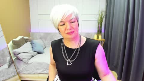 Snapshot of carmensoft chatting on 01.13.25 Carmen online show from 01.13.25