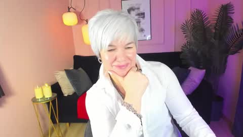 Snapshot of carmensoft chatting on 02.14.25 Carmen online show from 02.14.25
