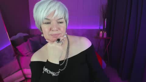 Snapshot of carmensoft chatting on 03.11.25 Carmen online show from 03.11.25