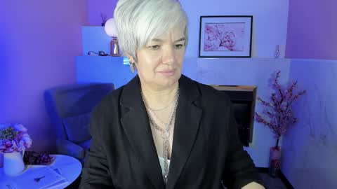 Snapshot of carmensoft chatting on 09.19.25 Carmen online show from 09.19.25