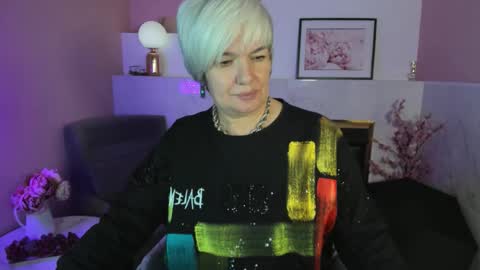 Snapshot of carmensoft chatting on 10.26.25 Carmen online show from 10.26.25