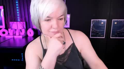 Snapshot of carmensoft chatting on 05.19.26 Carmen online show from 05.19.26