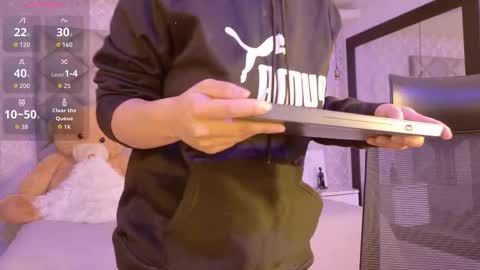 caro_adams1 online show from 02.10.26