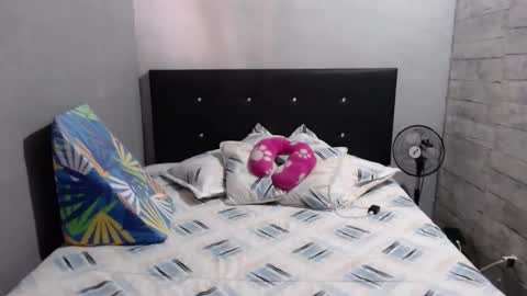 Caro milf  online show from 10.25.25