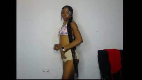 caroline online show from 06.04.26