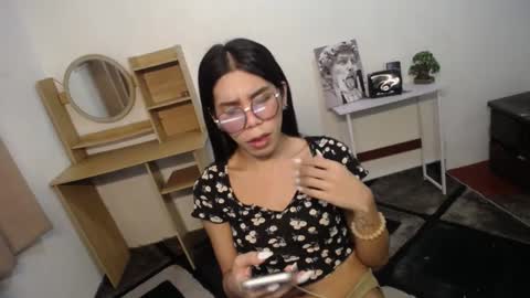 Snapshot of carol_linaxxx chatting on 12.22.24 Carolina online show from 12.22.24