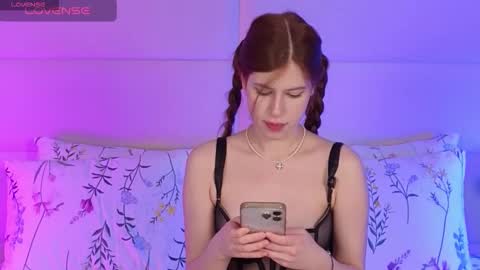 carolainemyers online show from 11.28.25