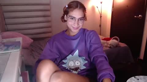 Snapshot of carolayn12 chatting on 12.10.24 Carolayn online show from 12.10.24