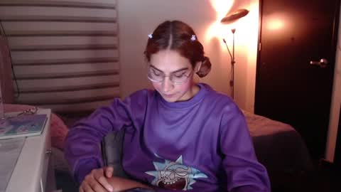 Snapshot of carolayn12 chatting on 12.11.24 Carolayn online show from 12.11.24