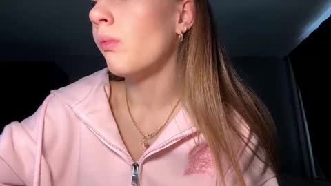 Lisa online show from 12.23.25