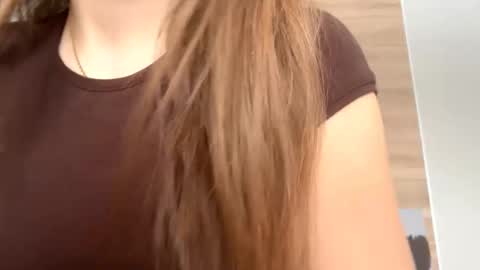 Lisa online show from 02.10.26