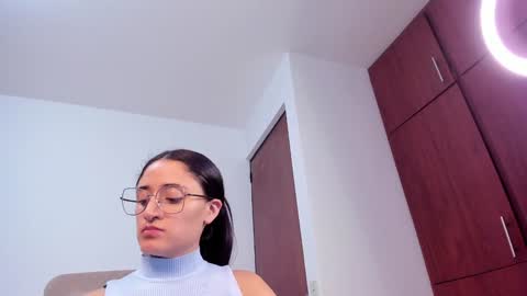 Caroline online show from 12.23.24