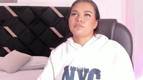 carolina_evannss online show from 04.02.26