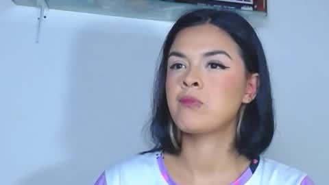 Snapshot of carolina_ml chatting on 10.19.25 CarolinaM online show from 10.19.25